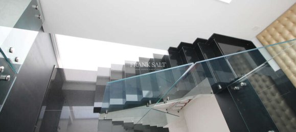 3 chambres Penthouse à Sliema, Malta No. 10079 16