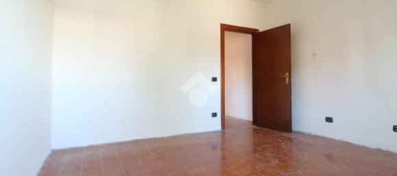 2 Schlafzimmer Wohnung in Bagnolo in Piano, Italy, Nr. 329376 17