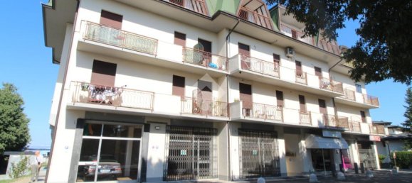 2 Schlafzimmer Wohnung in Bagnolo in Piano, Italy, Nr. 329376 3