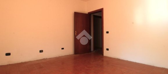 2 Schlafzimmer Wohnung in Bagnolo in Piano, Italy, Nr. 329376 16