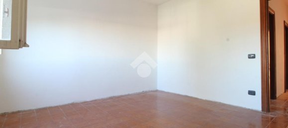 2 Schlafzimmer Wohnung in Bagnolo in Piano, Italy, Nr. 329376 19