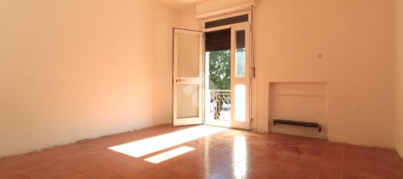 2 Schlafzimmer Wohnung in Bagnolo in Piano, Italy, Nr. 329376 14