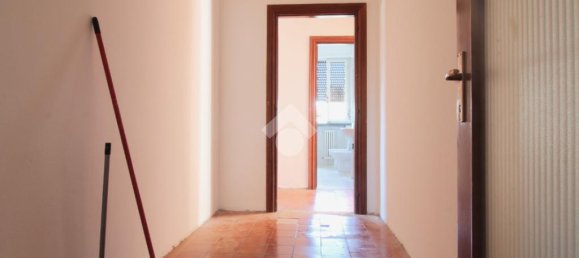 2 Schlafzimmer Wohnung in Bagnolo in Piano, Italy, Nr. 329376 13