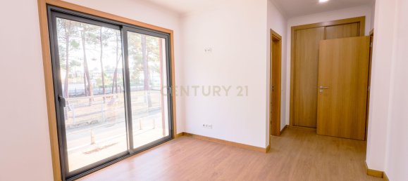 10 bedrooms Villa in Corroios, Portugal No. 122486 7