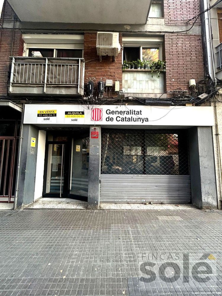 Propriété commerciale à Santa Coloma de Gramenet, Spain 168m² No. 251765