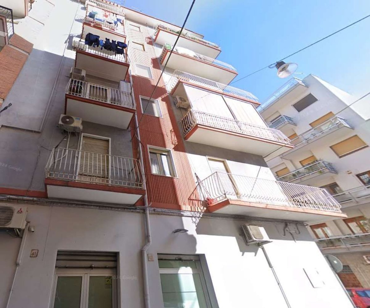 Apartamento de 2 divisões em Taranto, Italy N.º 286923