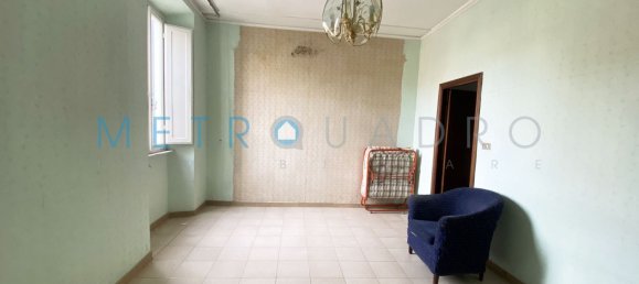 4 rooms Apartment in Livorno, Italy No. 140133 8