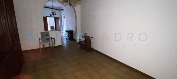 4 rooms Apartment in Livorno, Italy No. 140133 12
