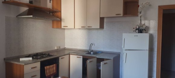 Квартира с 2 комнатами в Эмполи, Италия № 277546 3