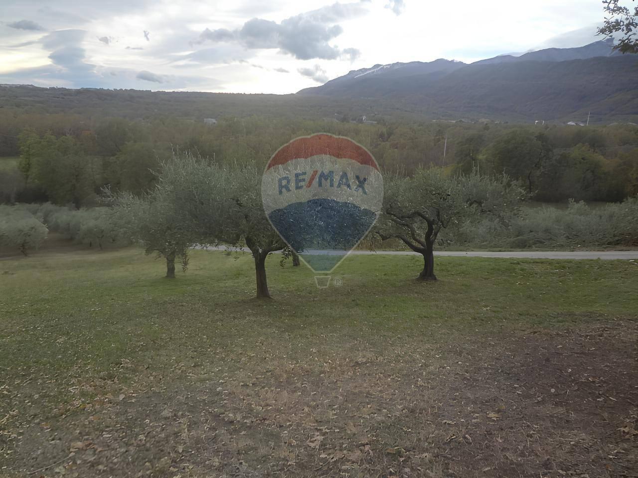 1 room Land in Pretoro, Italy No. 65638