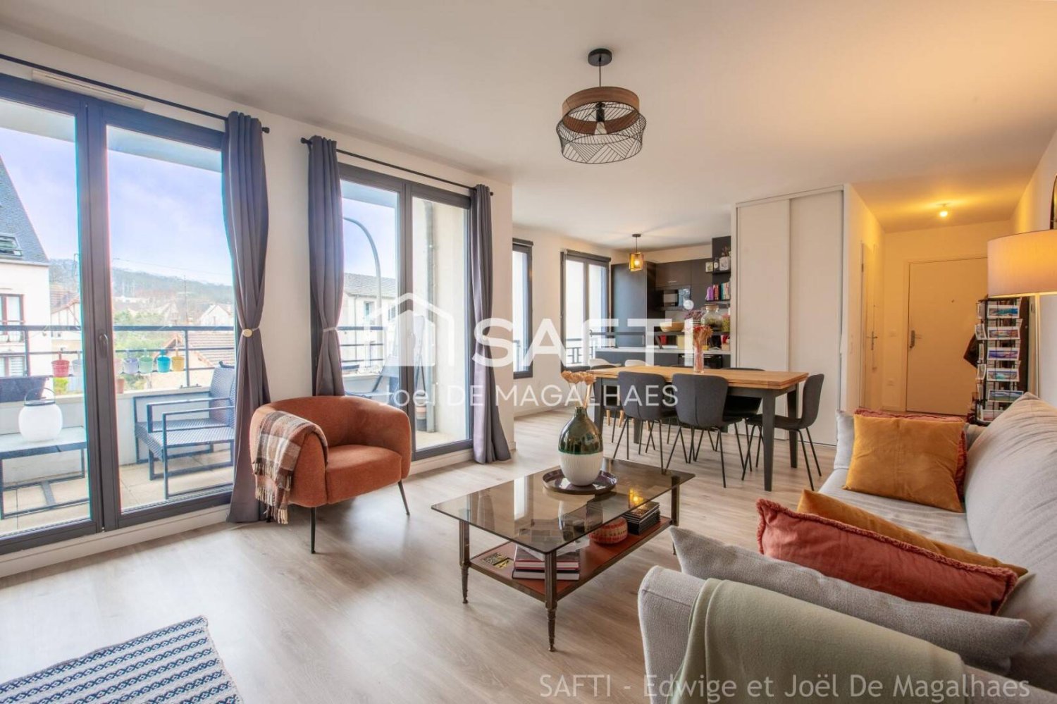 3 Schlafzimmer Wohnung in Saint-Cyr-l'Ecole, France, Nr. 135855