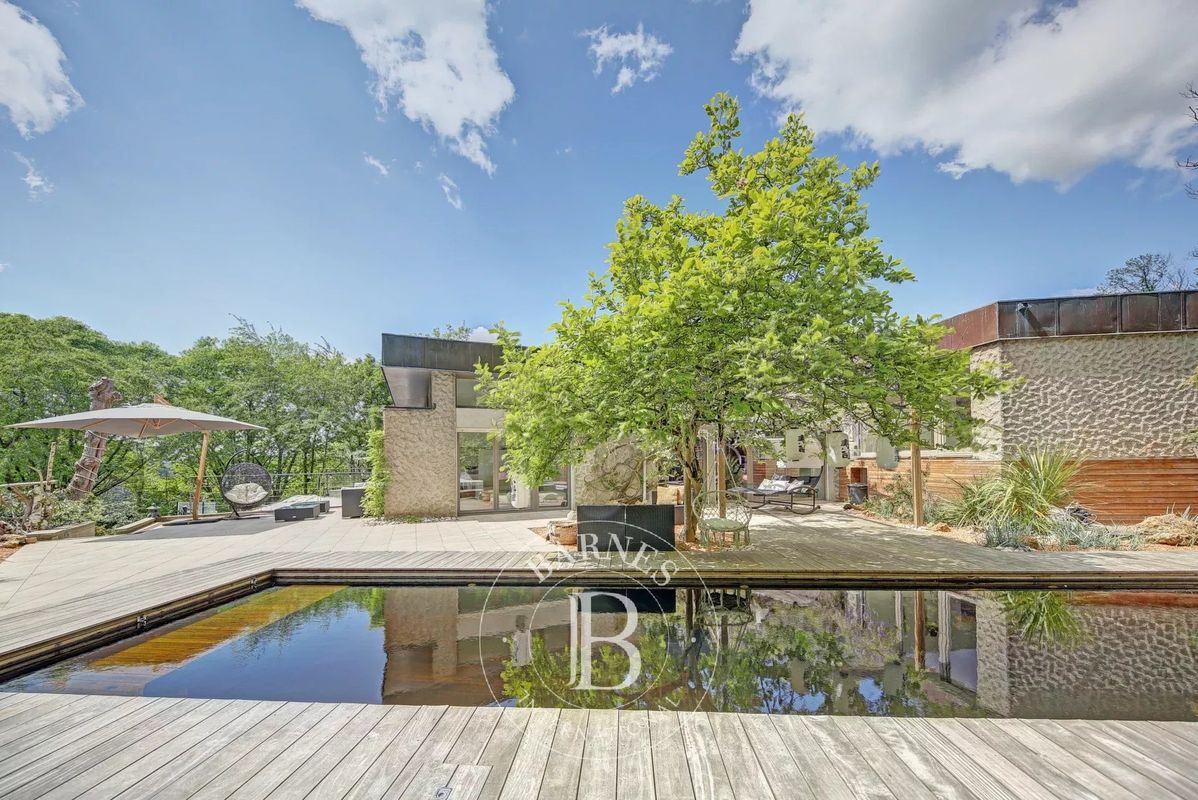 6 bedrooms House in Jouy-en-Josas, France No. 184414