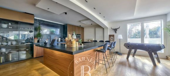 6 bedrooms House in Jouy-en-Josas, France No. 184414 7