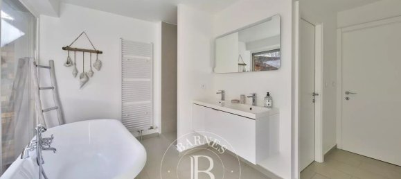 6 bedrooms House in Jouy-en-Josas, France No. 184414 21