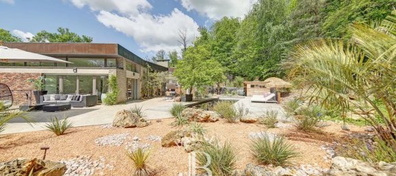 6 bedrooms House in Jouy-en-Josas, France No. 184414 30