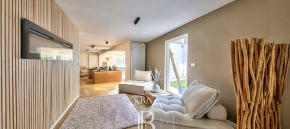 6 bedrooms House in Jouy-en-Josas, France No. 184414 11