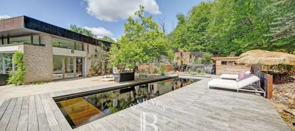 6 bedrooms House in Jouy-en-Josas, France No. 184414 2