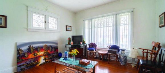 4 bedrooms House in Niagara Falls, Canada No. 379 9