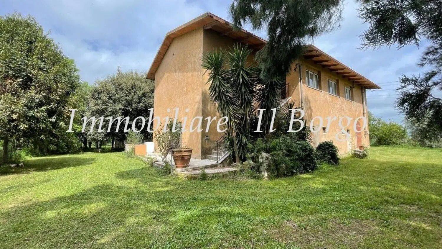 4 bedrooms House in Manciano, Italy No. 68699