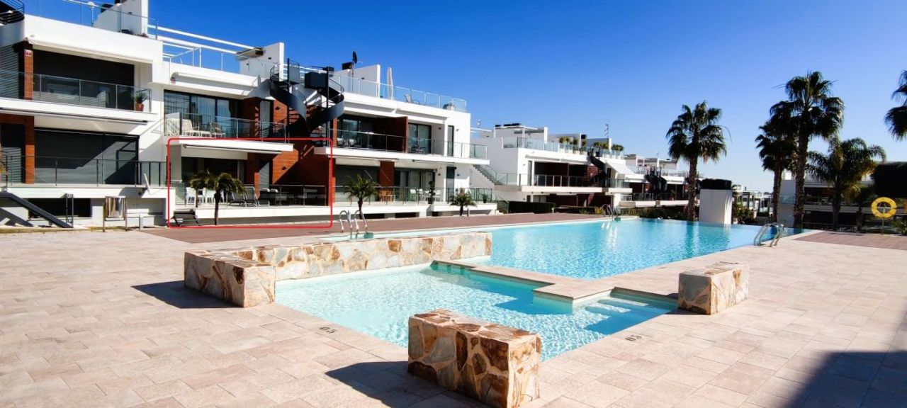 2 Schlafzimmer Wohnung in Punta Prima, Spain, Nr. 8785