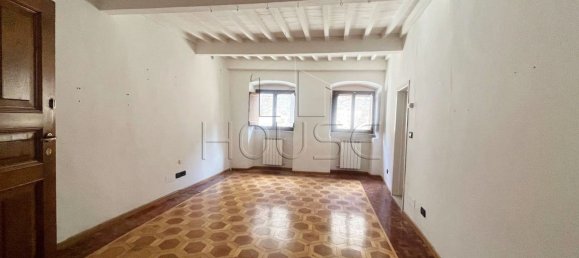 2-salle Appartement à Arezzo, Italy No. 272329 9