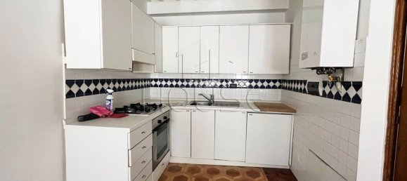 2-salle Appartement à Arezzo, Italy No. 272329 7