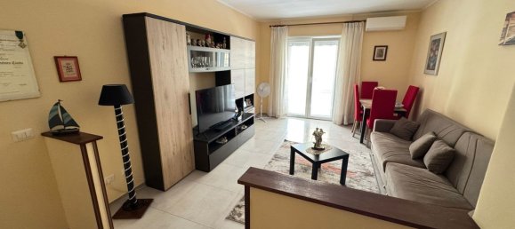 3 bedrooms Apartment in Rome, Italy No. 321599 8