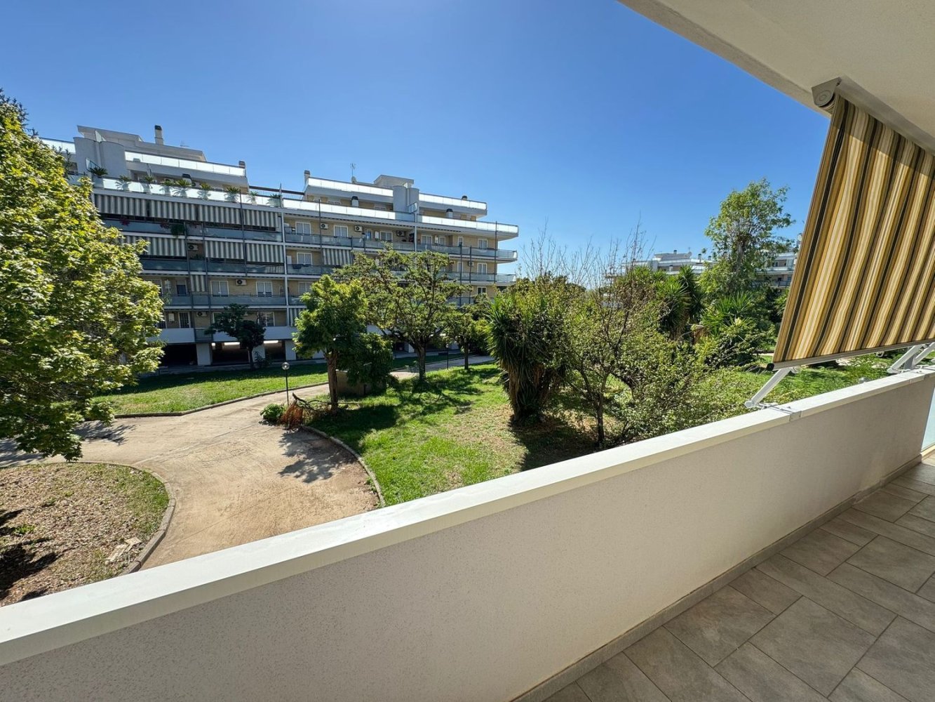 3 bedrooms Apartment in Rome, Italy No. 321599