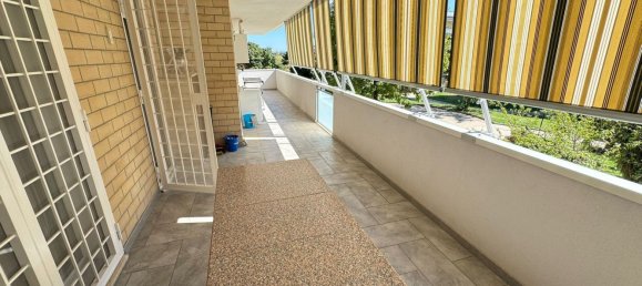 3 bedrooms Apartment in Rome, Italy No. 321599 2