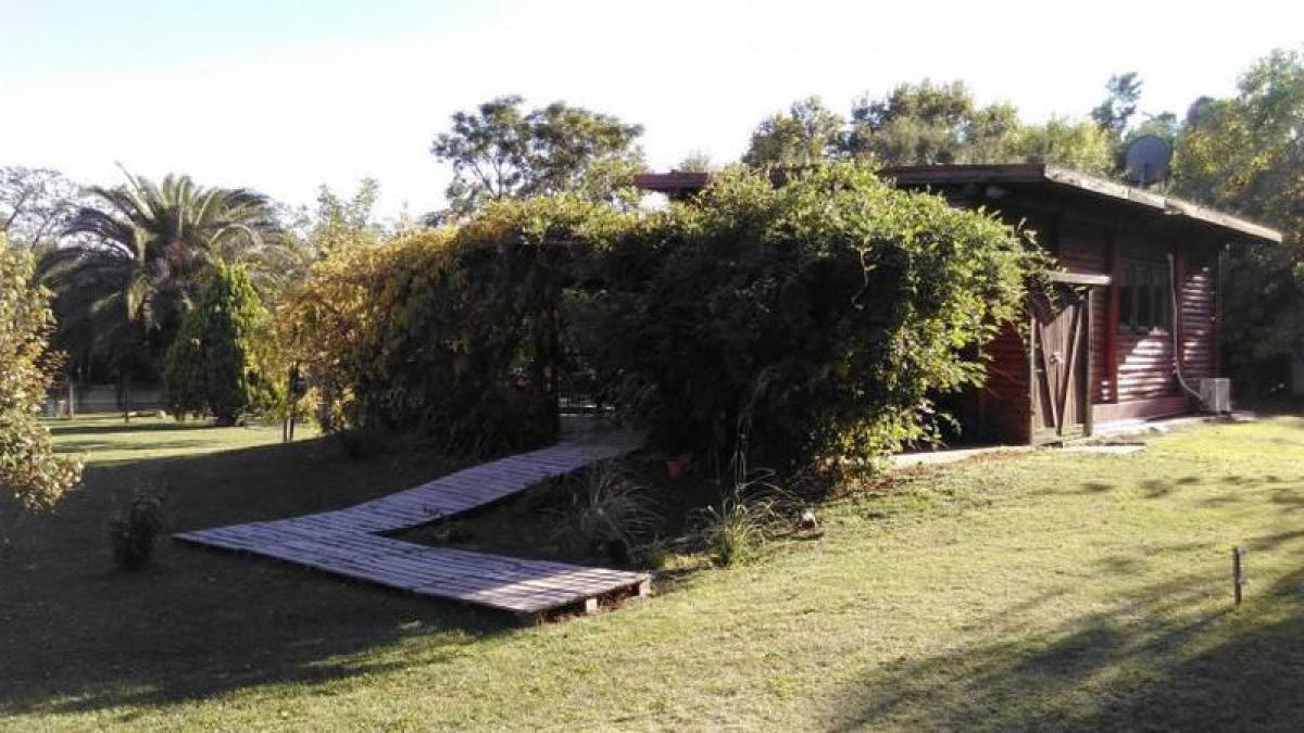 2 bedrooms House in Escobar, Argentina No. 101879