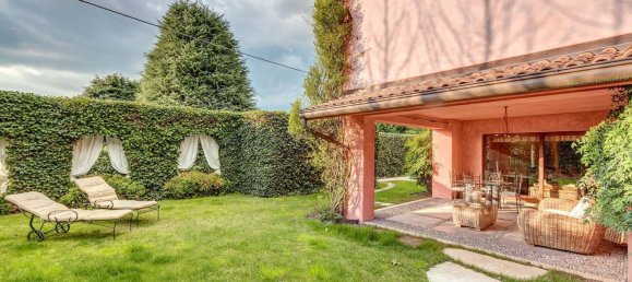 Вилла с 6 комнатами в Дольцаго, Италия № 129719 2