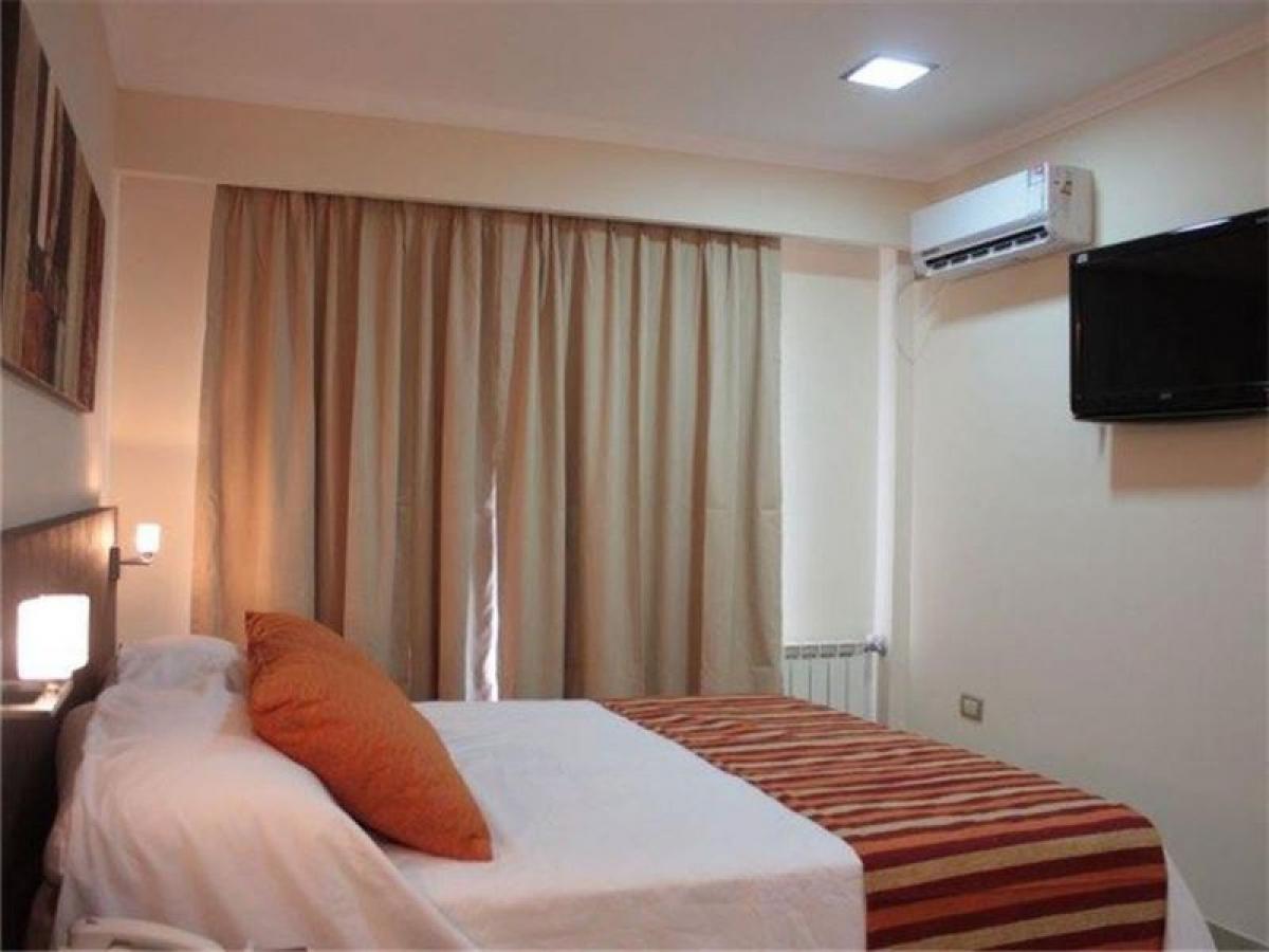 350m² Hotel in Entre Rios, Argentina No. 29673