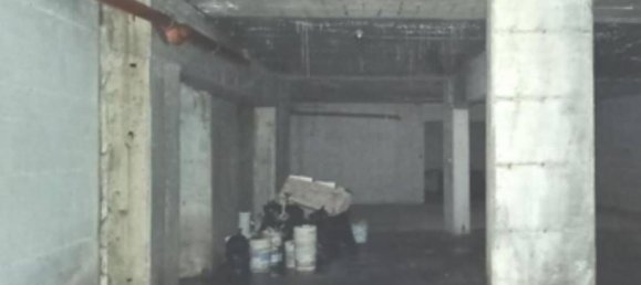 Garagem em Potenza, Italy 352 m² N.º 371247 3