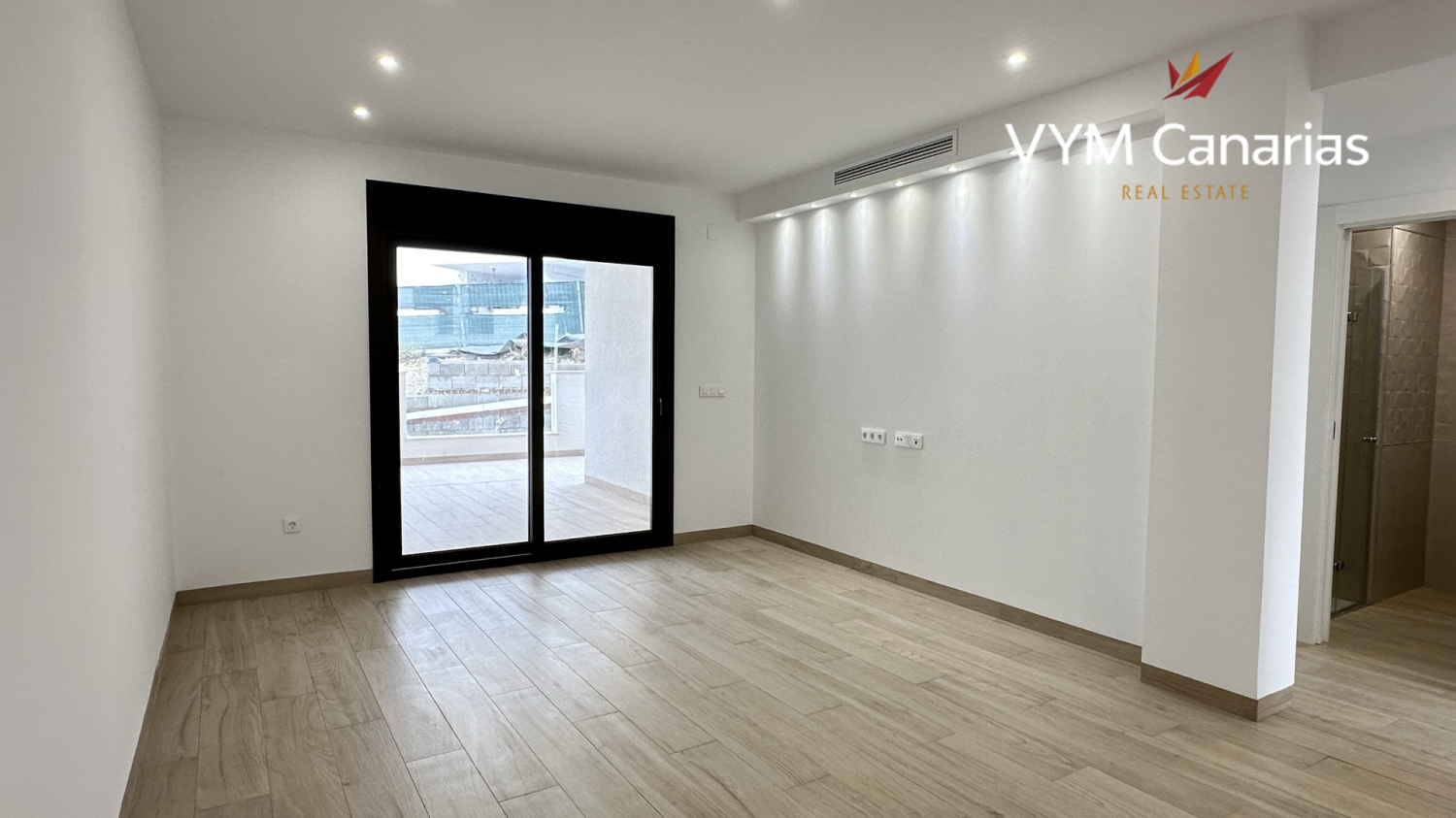 Apartamento de 2 dormitorios en Finestrat, Spain No. 15134