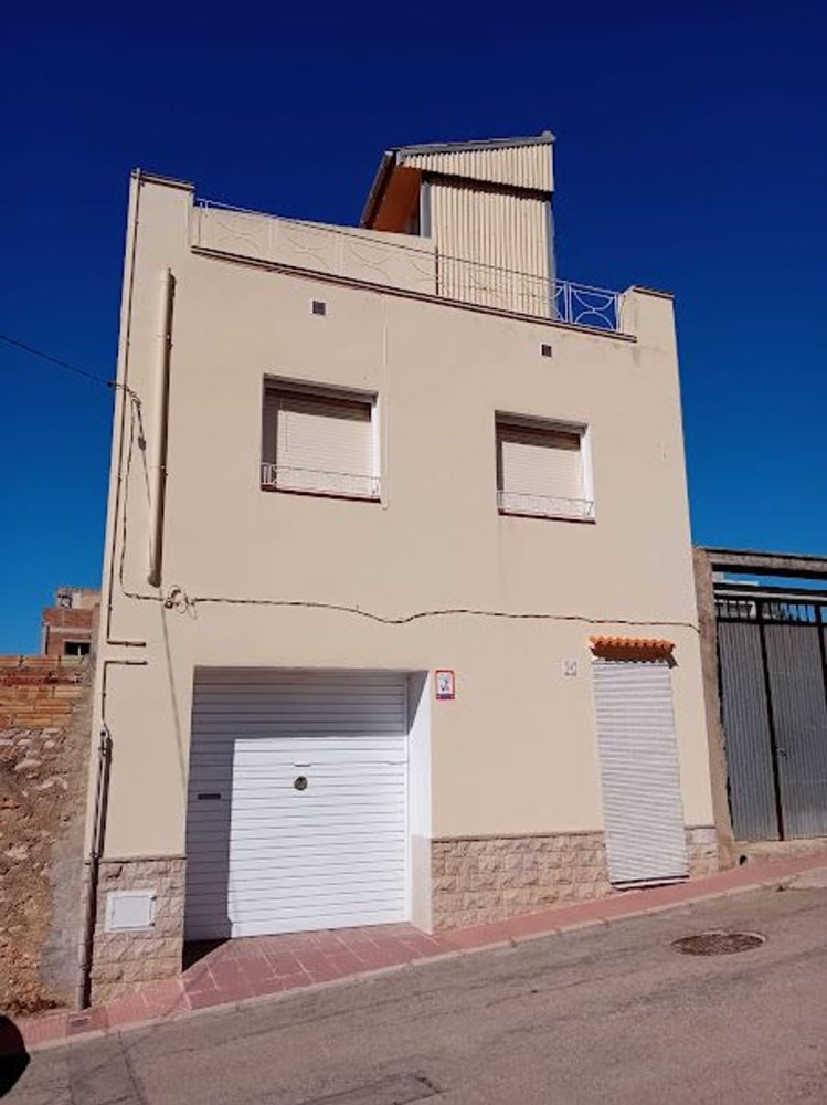 Casa de 5 dormitorios en Alcanar, Spain No. 197276