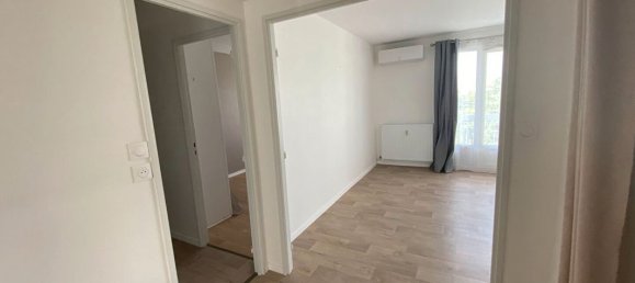 1 bedroom Apartment in Chateauroux, France No. 232384 8