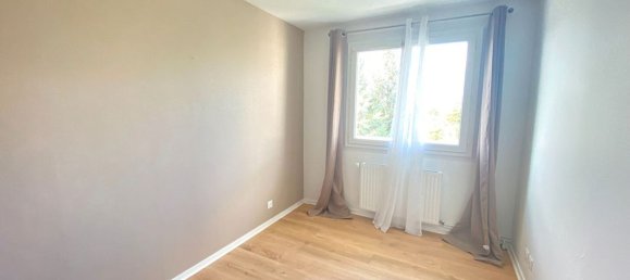 1 bedroom Apartment in Chateauroux, France No. 232384 5