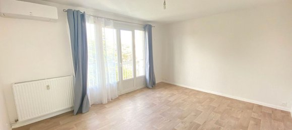 1 bedroom Apartment in Chateauroux, France No. 232384 4