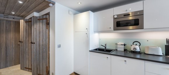 3 bedrooms Apartment in Les Belleville, France No. 1156 5