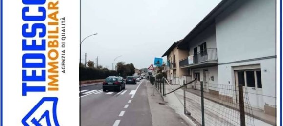 Apartamento de 2 divisões em Benevento, Italy N.º 300404 2