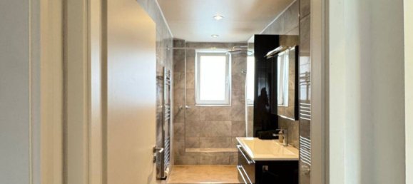 2 bedrooms Apartment in Neuss, Germany No. 332207 8