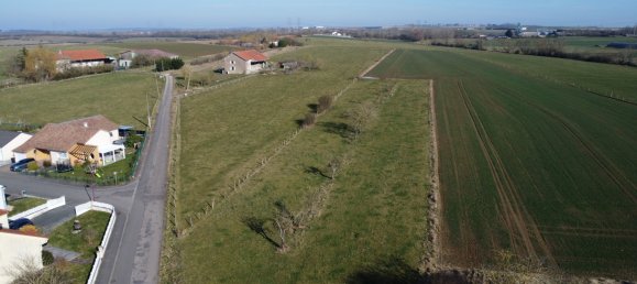  Land in Louvigny, France No. 214583 2