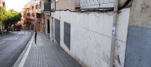 452m² Commercial property in Horta-Guinardo, Spain No. 166760 4
