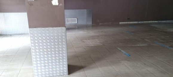 452m² Commercial property in Horta-Guinardo, Spain No. 166760 12