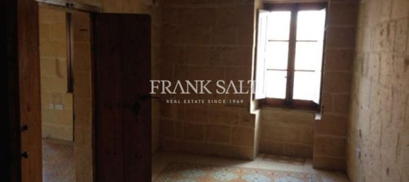 300m² Office in Zebbug, Malta No. 11865 6