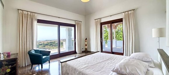 5 bedrooms Villa in Malaga, Spain No. 21112 15