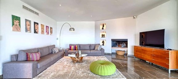 5 bedrooms Villa in Malaga, Spain No. 21112 8