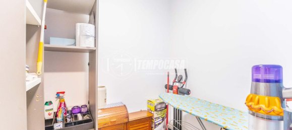 3 rooms Apartment in Bareggio, Italy No. 127087 2