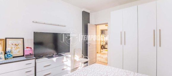 3 rooms Apartment in Bareggio, Italy No. 127087 25