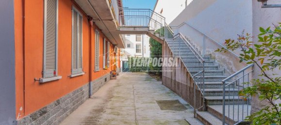 3 rooms Apartment in Bareggio, Italy No. 127087 7